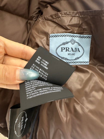 Rectangular embossed stand up collar down jacket