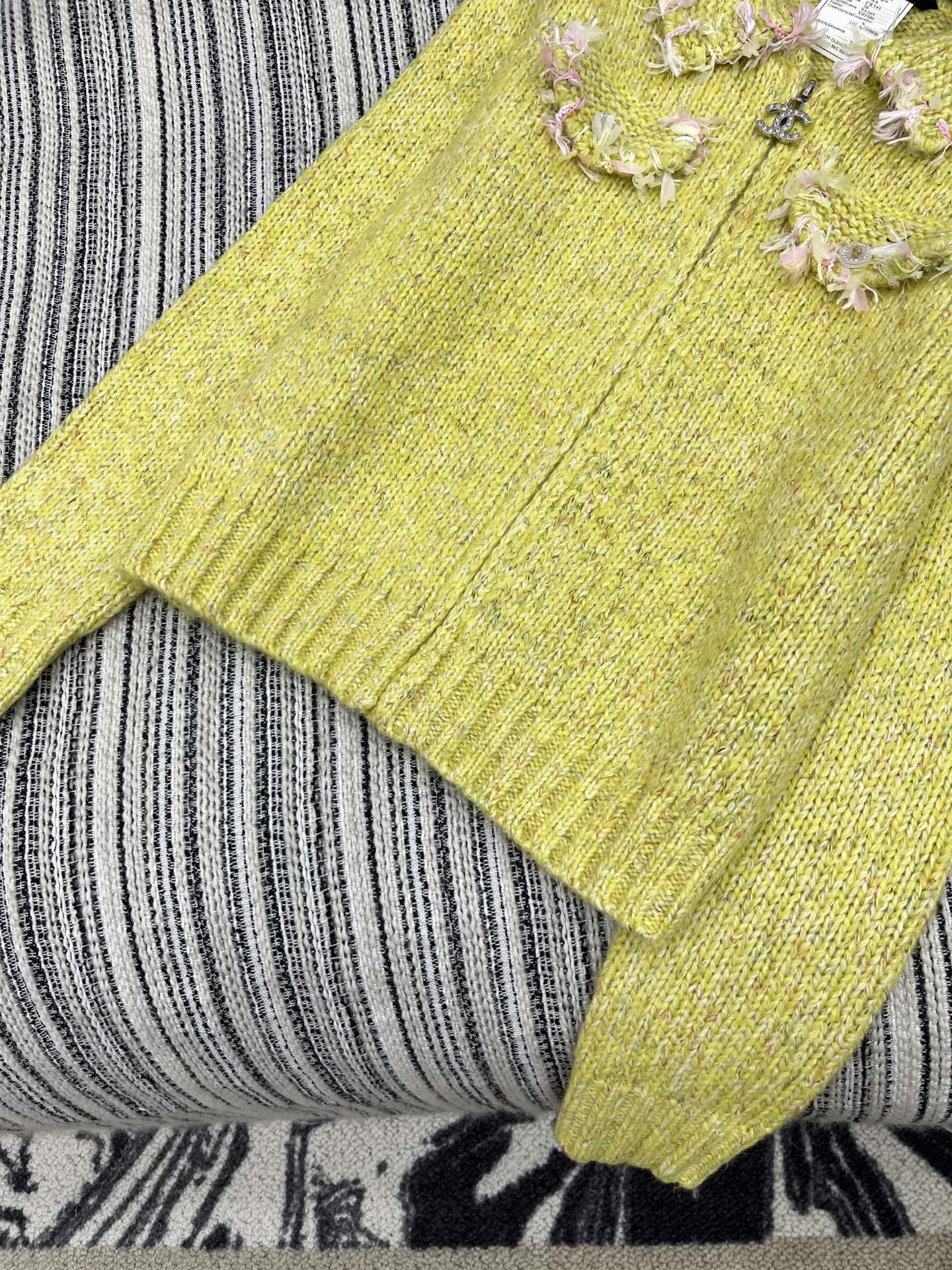 Vintage Zippered Lace-Trimmed Jacket (Brown/Yellow/Pink)