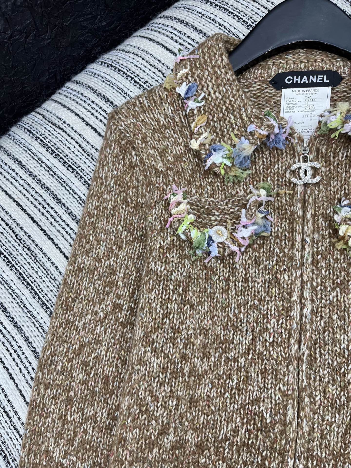 Vintage Zippered Lace-Trimmed Jacket (Brown/Yellow/Pink)