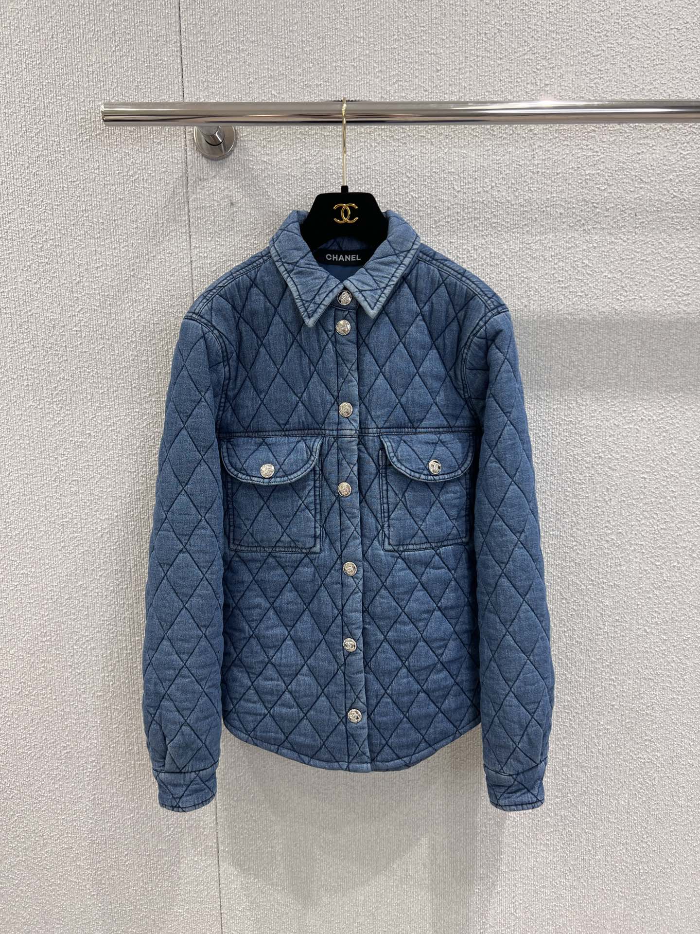 Diamond-patterned quilted denim shirt jacket