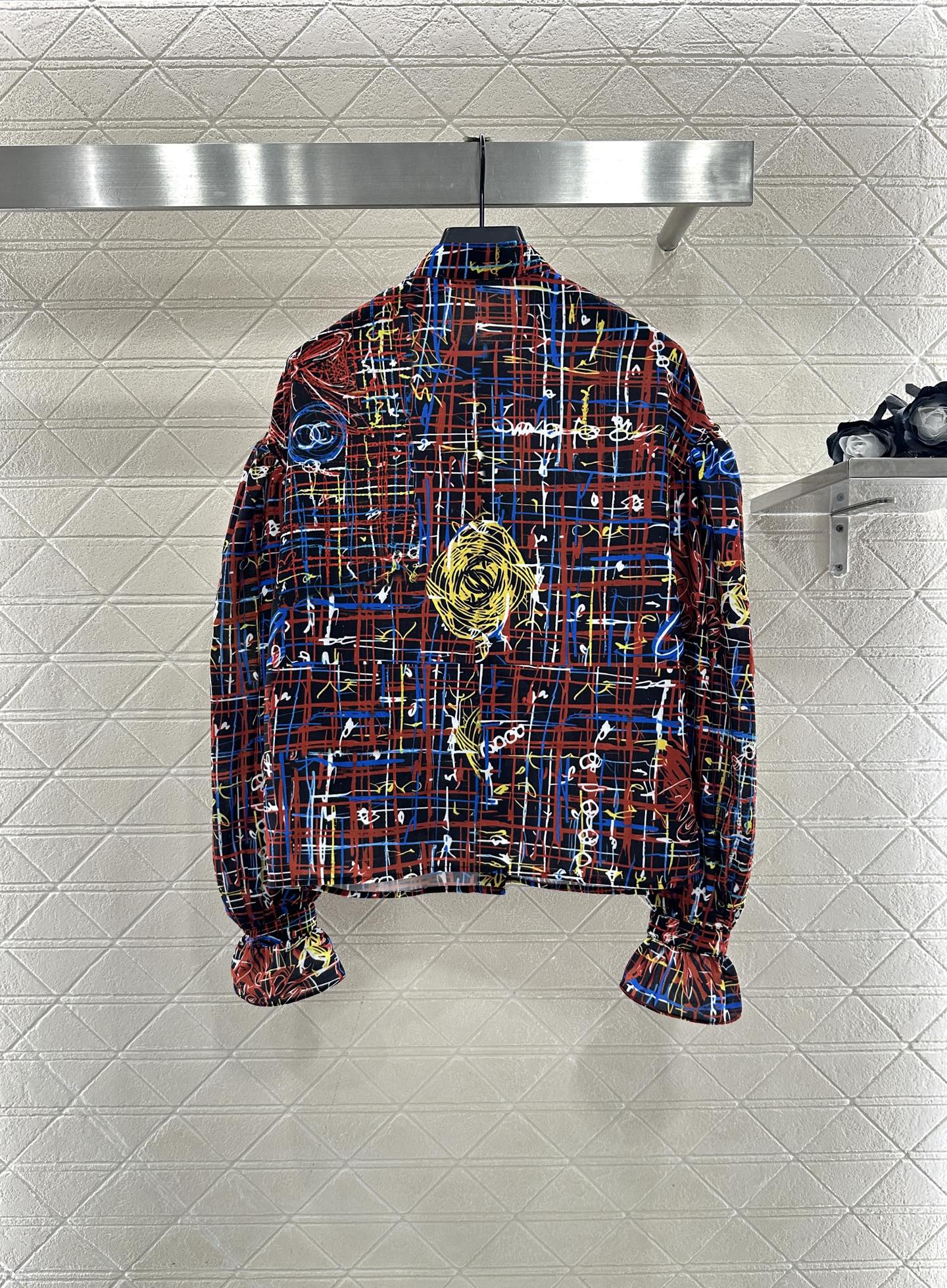 Printed lantern sleeve shirt