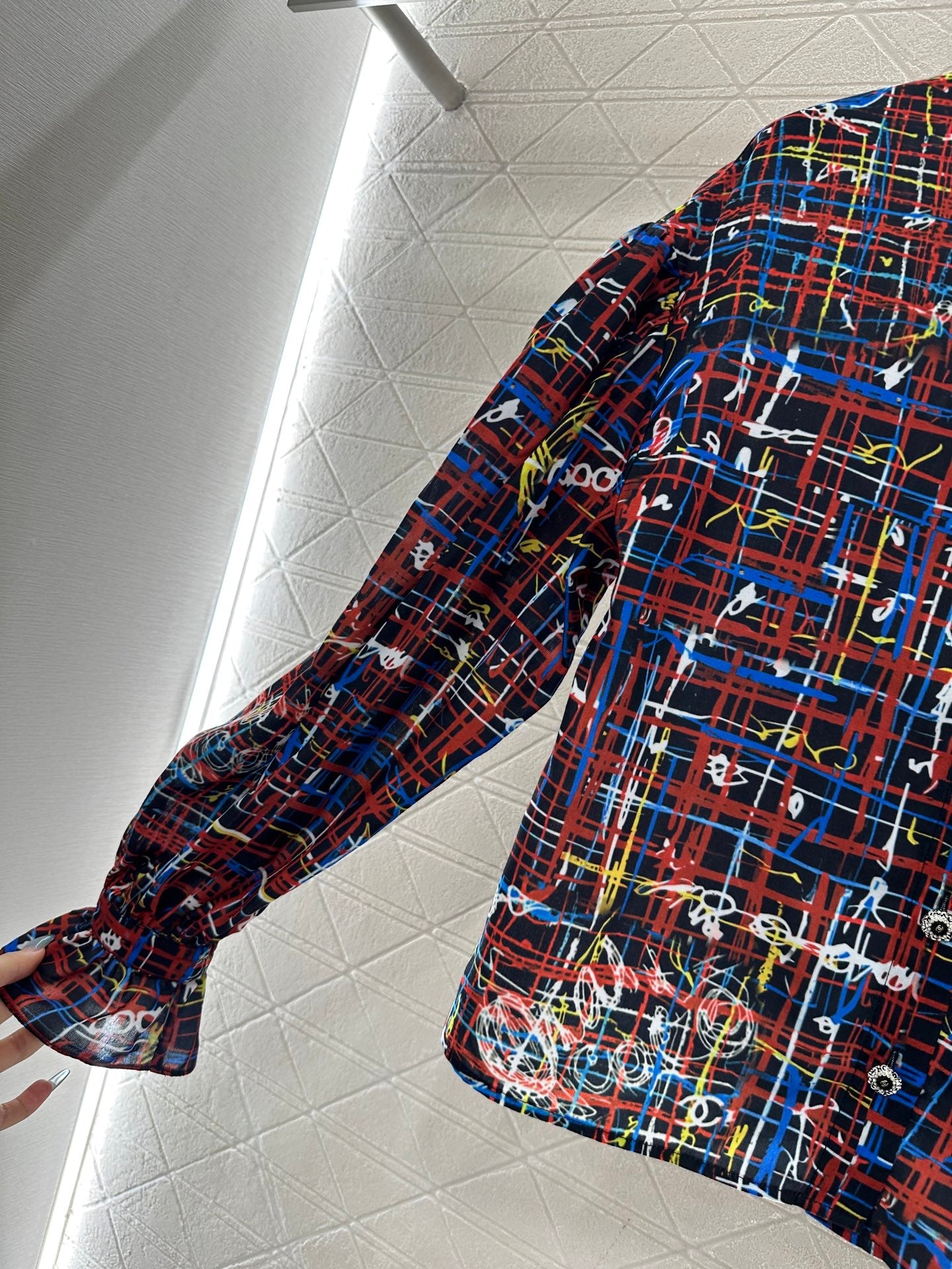 Printed lantern sleeve shirt