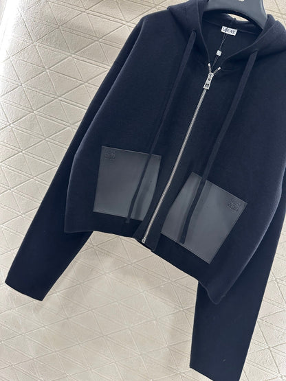 Hooded zip-up cowhide pocket wool coat