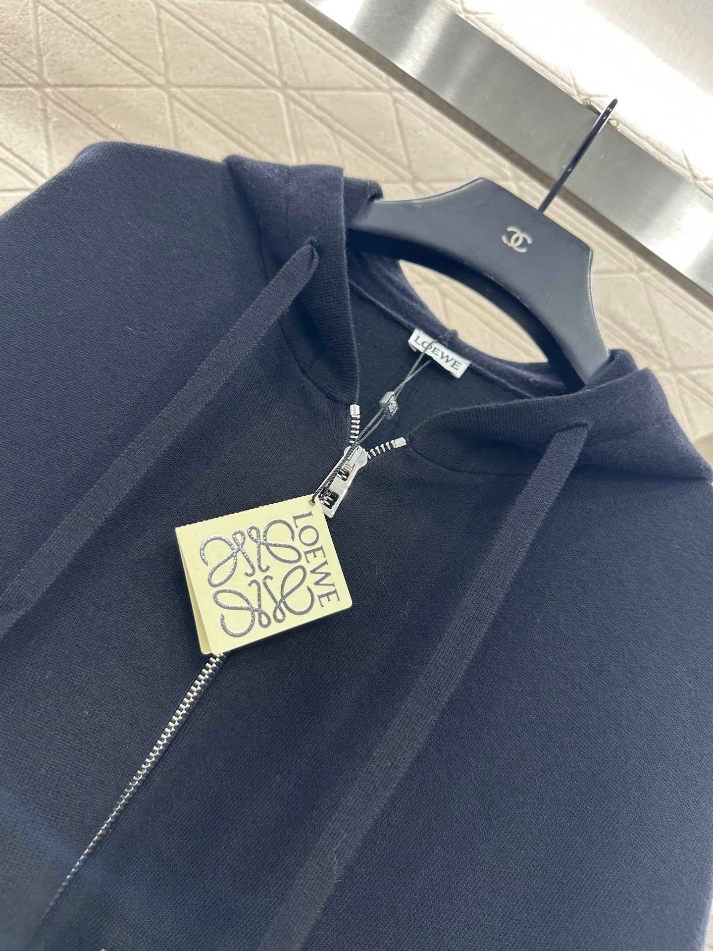 Hooded zip-up cowhide pocket wool coat