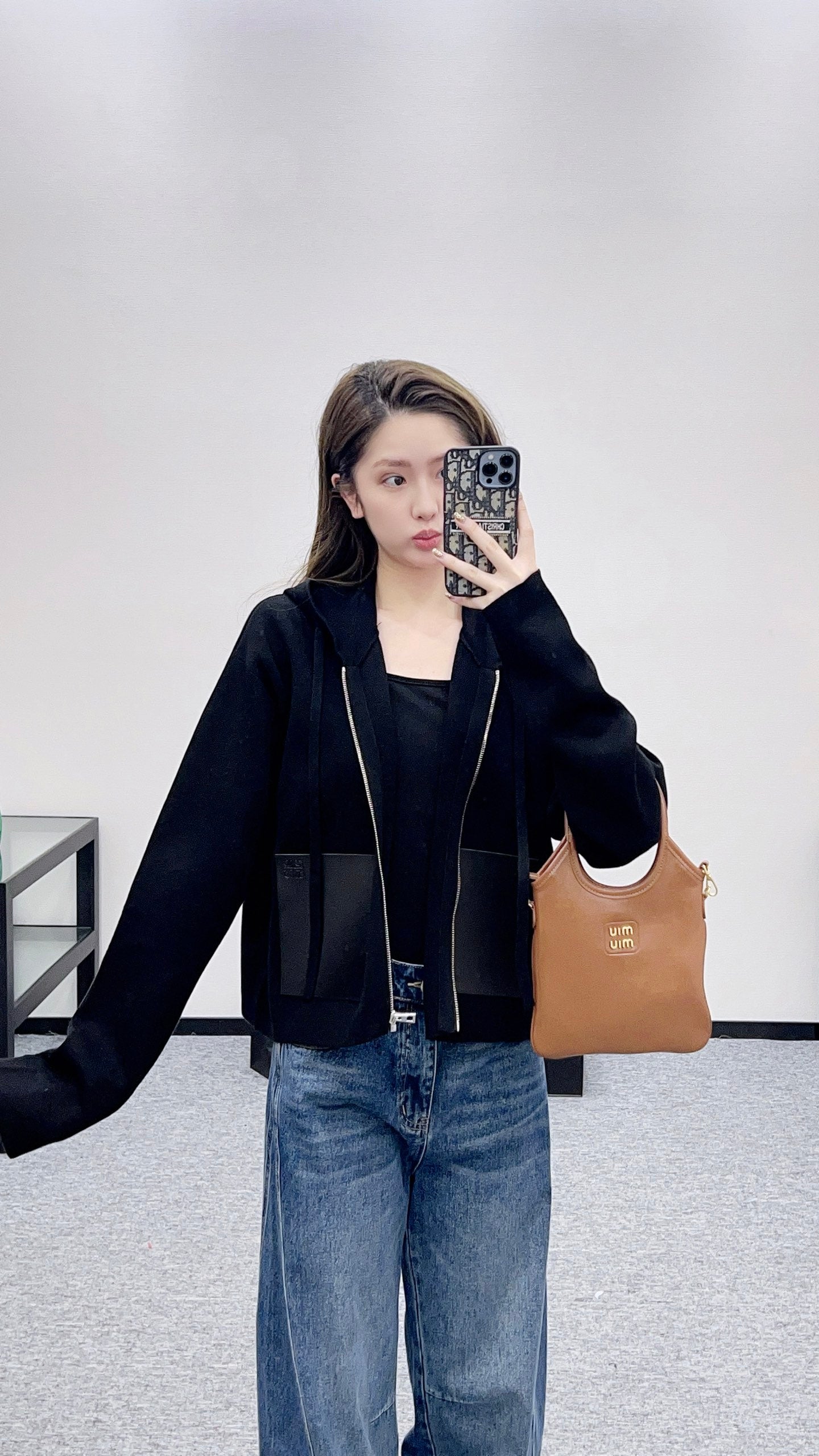 Hooded zip-up cowhide pocket wool coat