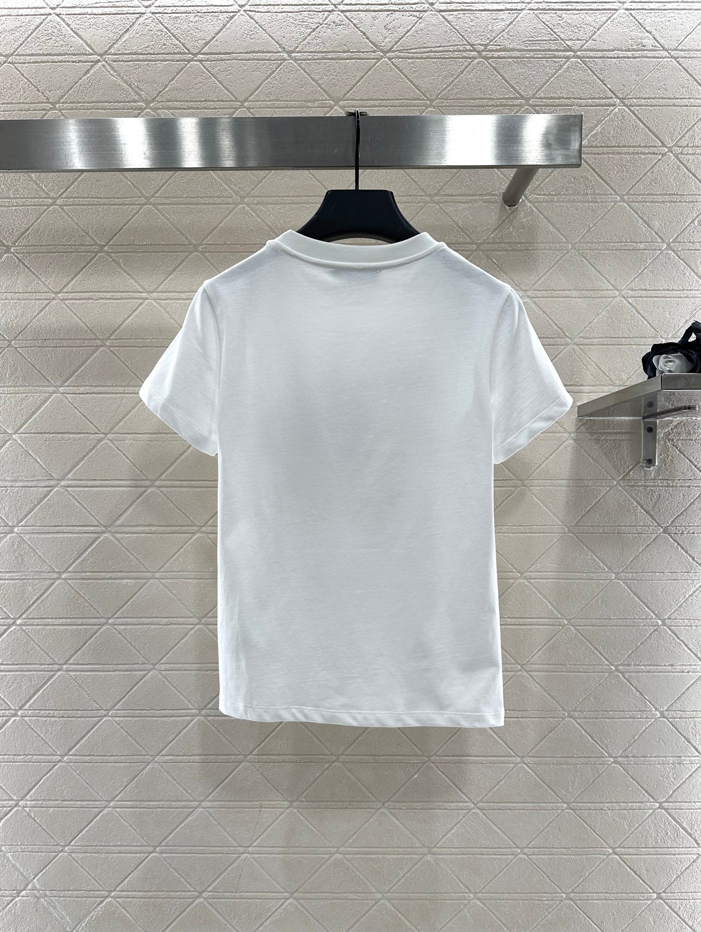 Round neck horse racing print short-sleeved shirt