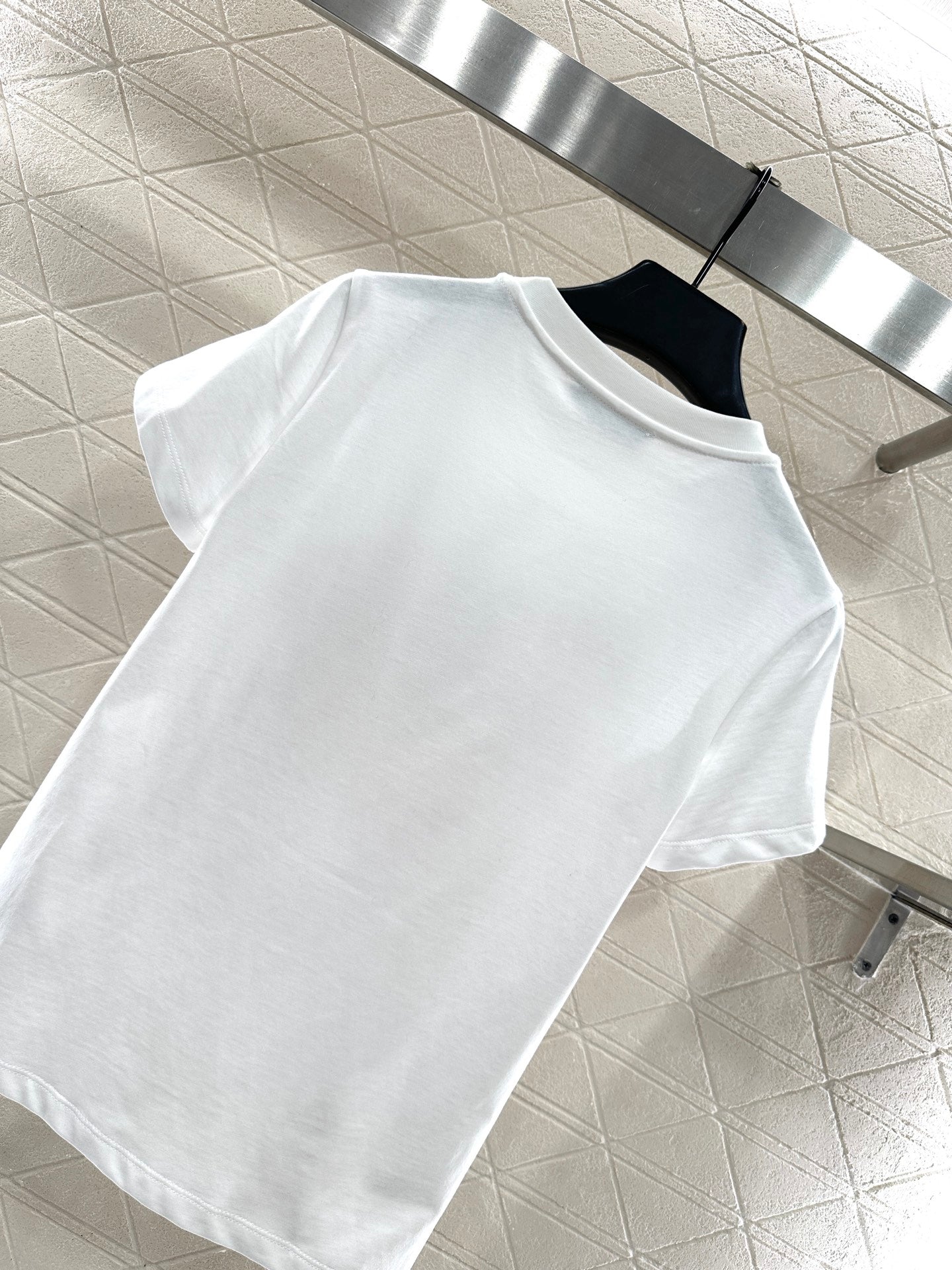 Round neck horse racing print short-sleeved shirt