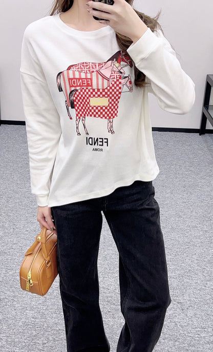 Round neck horse print long sleeve