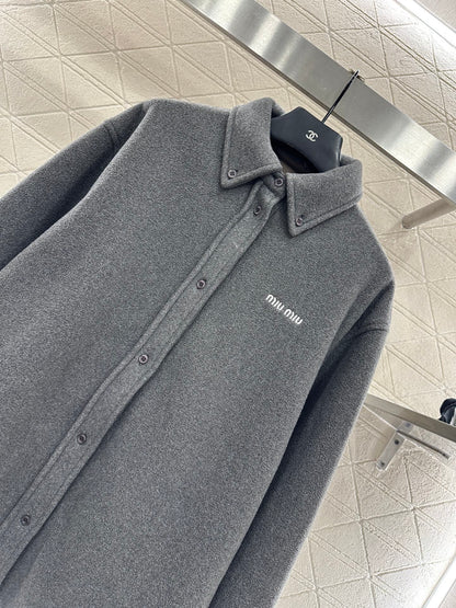 Collared wool cardigan