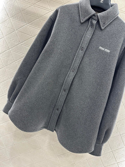 Collared wool cardigan