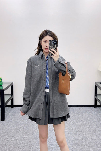 Collared wool cardigan