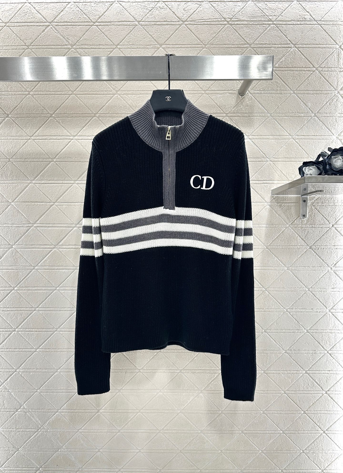 High-neck knitted wool long-sleeved top