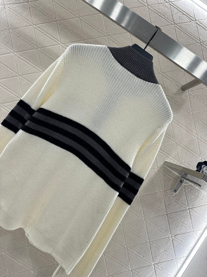 High-neck knitted wool long-sleeved top