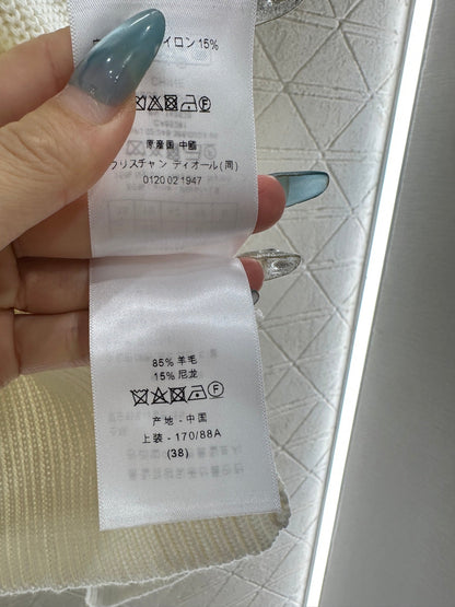 High-neck knitted wool long-sleeved top