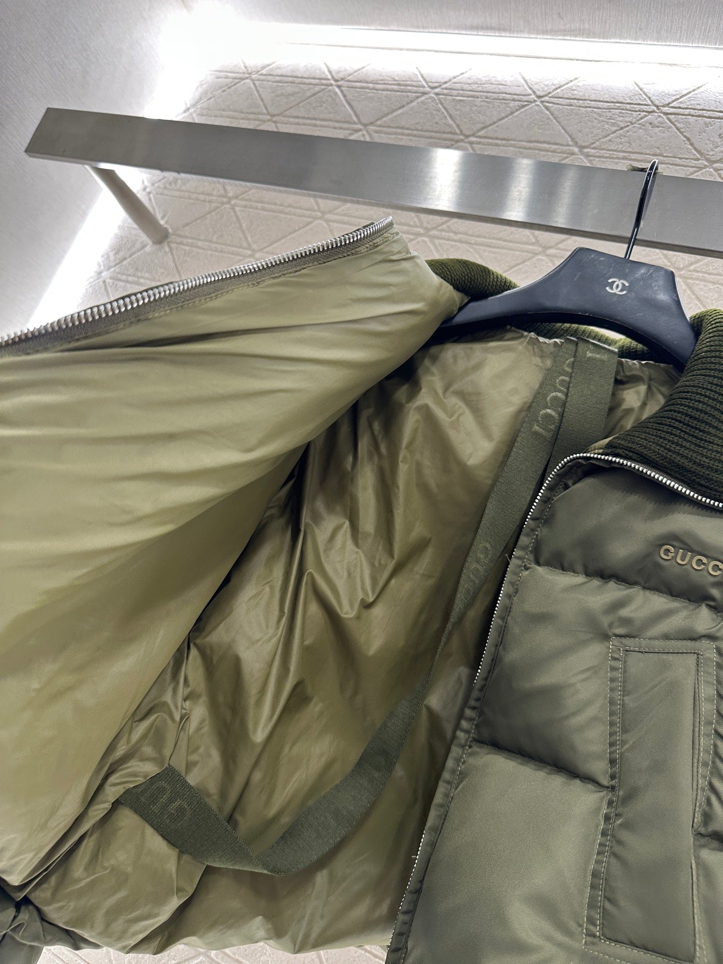 Knitted collar zip-up down jacket