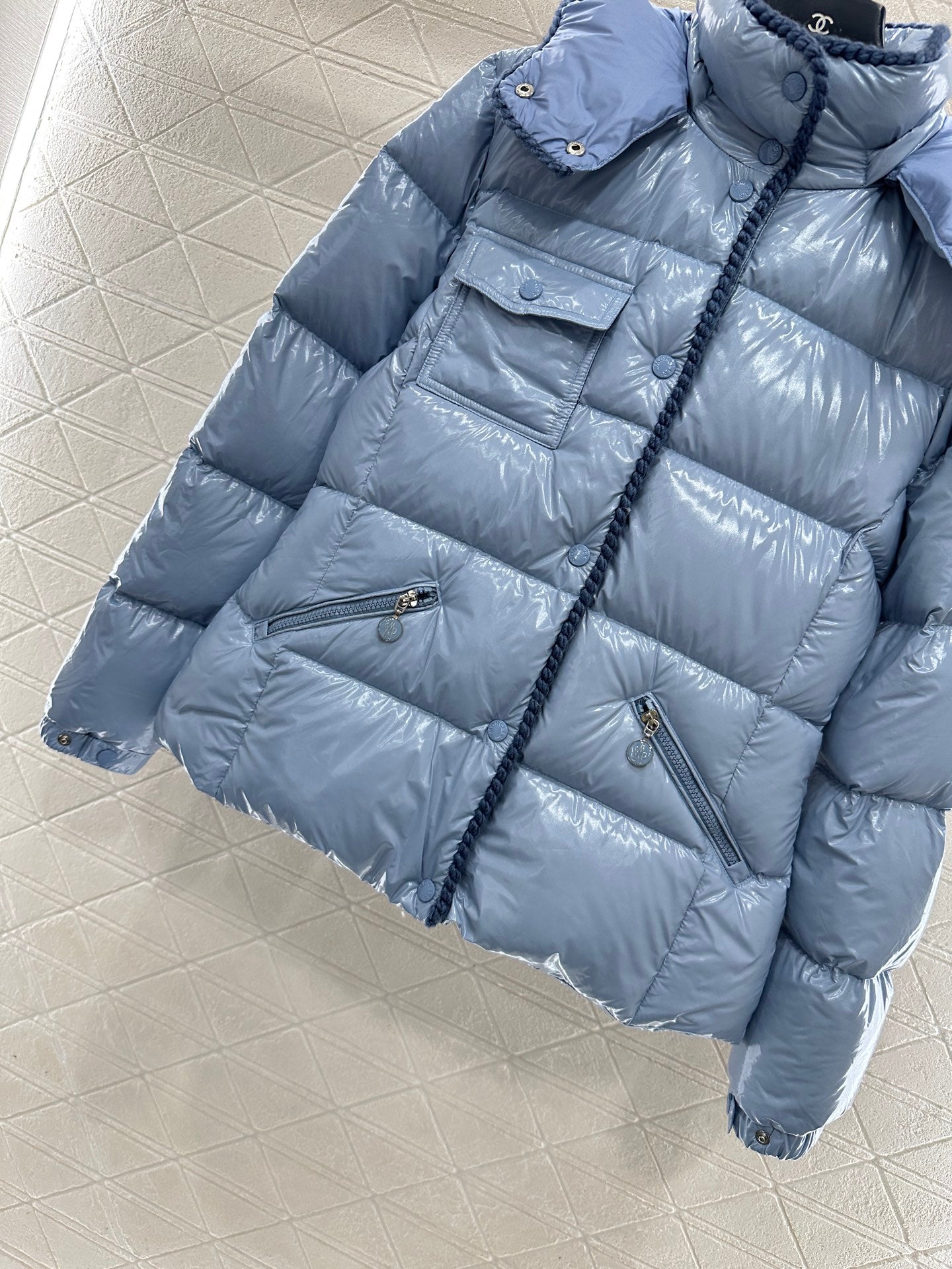 Hooded detachable down jacket