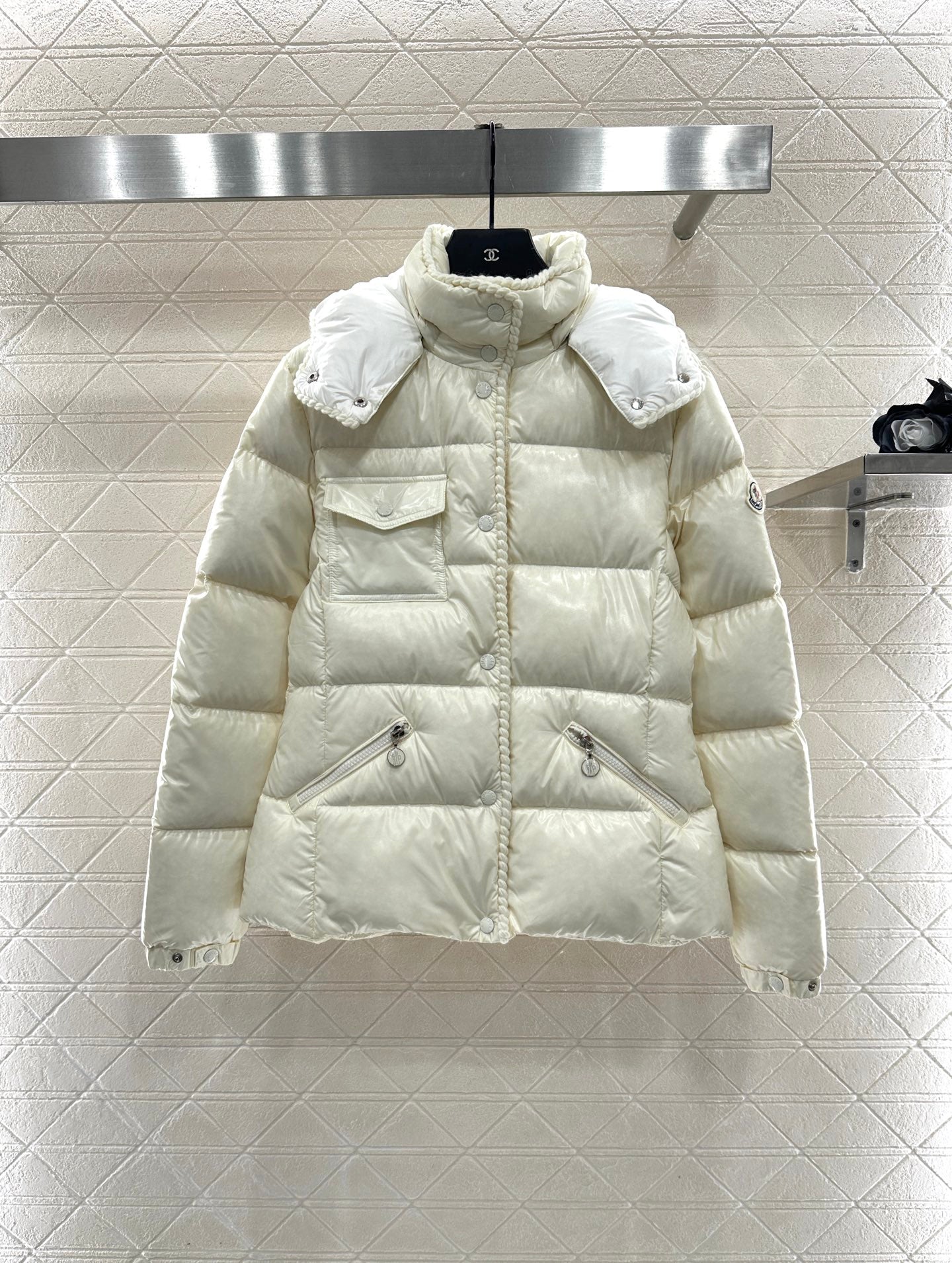 Hooded detachable down jacket