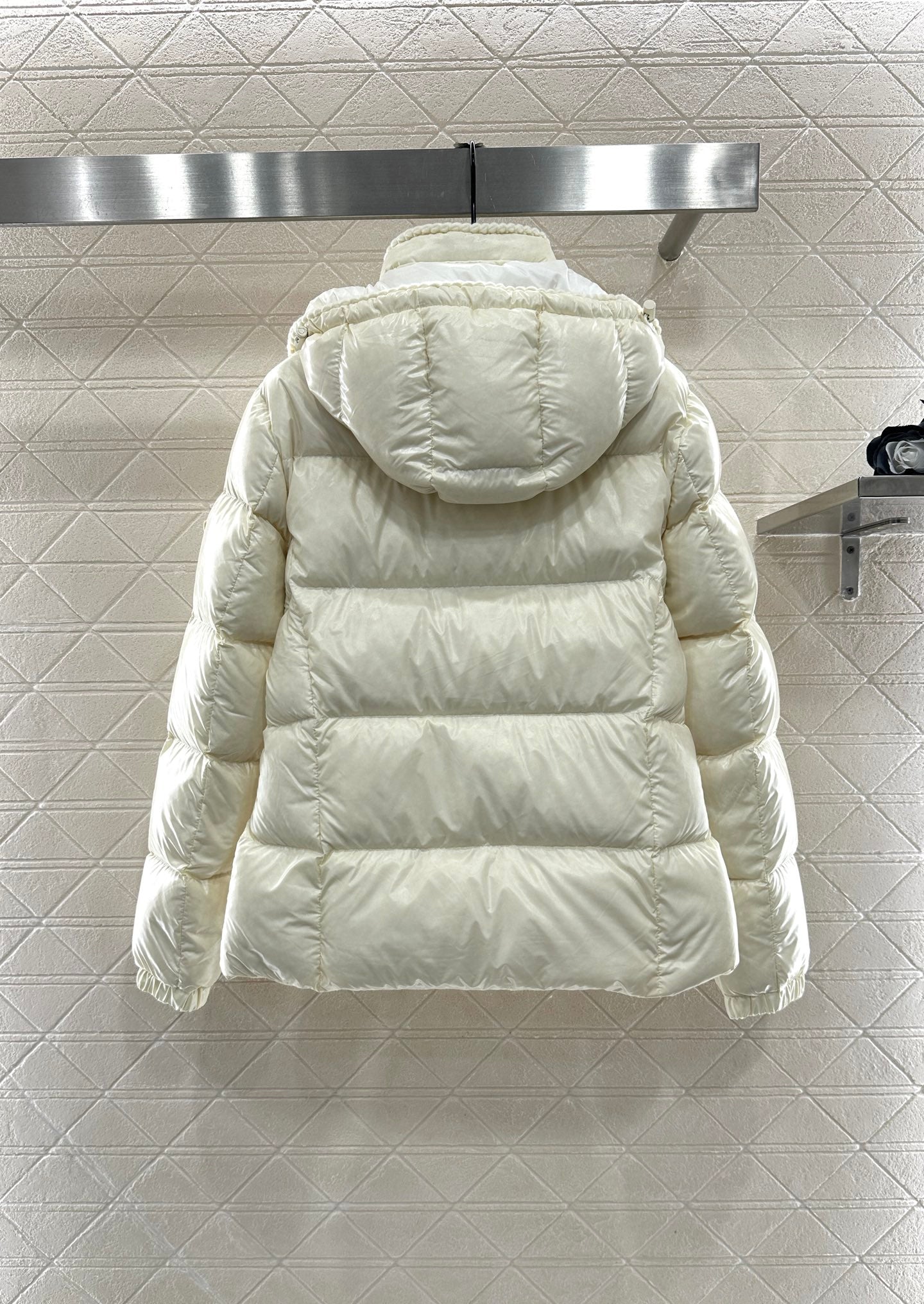 Hooded detachable down jacket