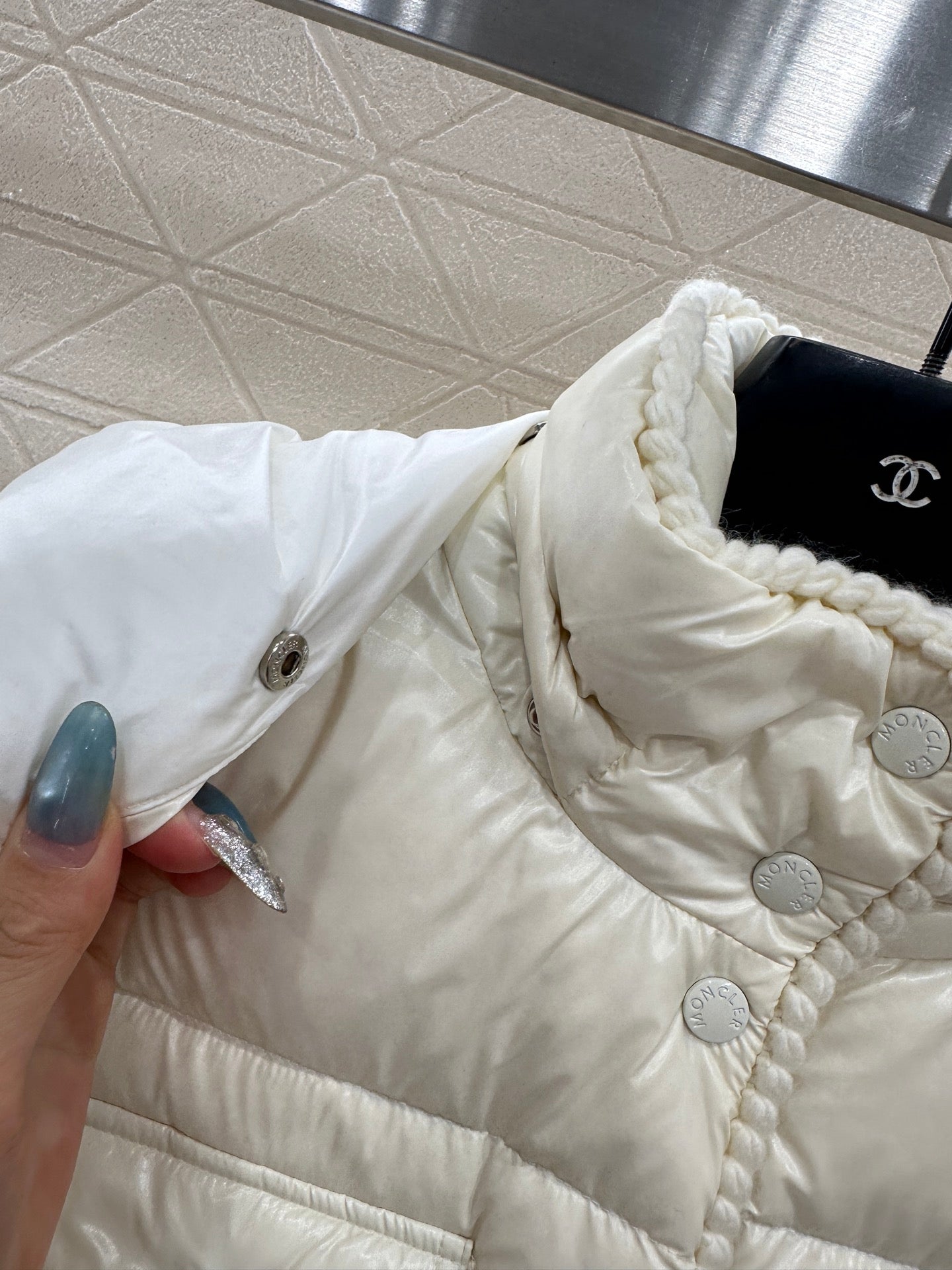 Hooded detachable down jacket