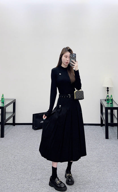 Belted midi pleated skirt