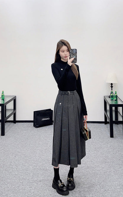 Belted midi pleated skirt