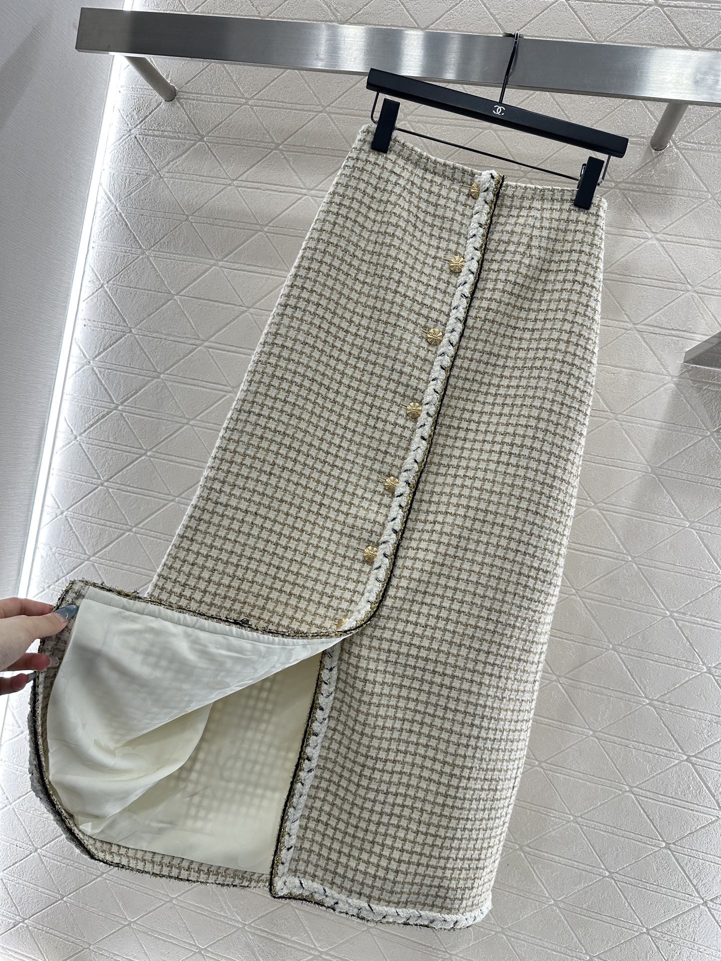 Woven plaid midi skirt