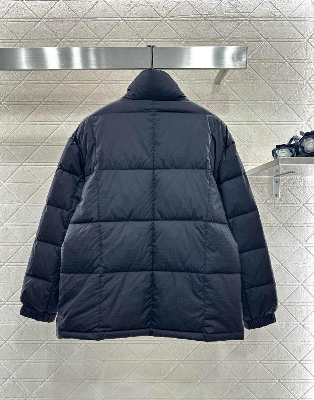 Leather buckle stand-up collar down jacket