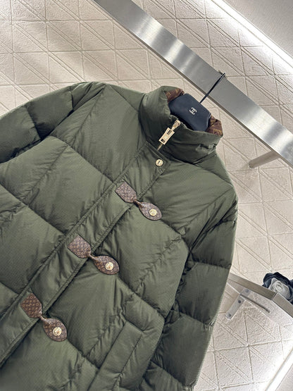 Leather buckle stand-up collar down jacket