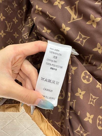 Leather buckle stand-up collar down jacket