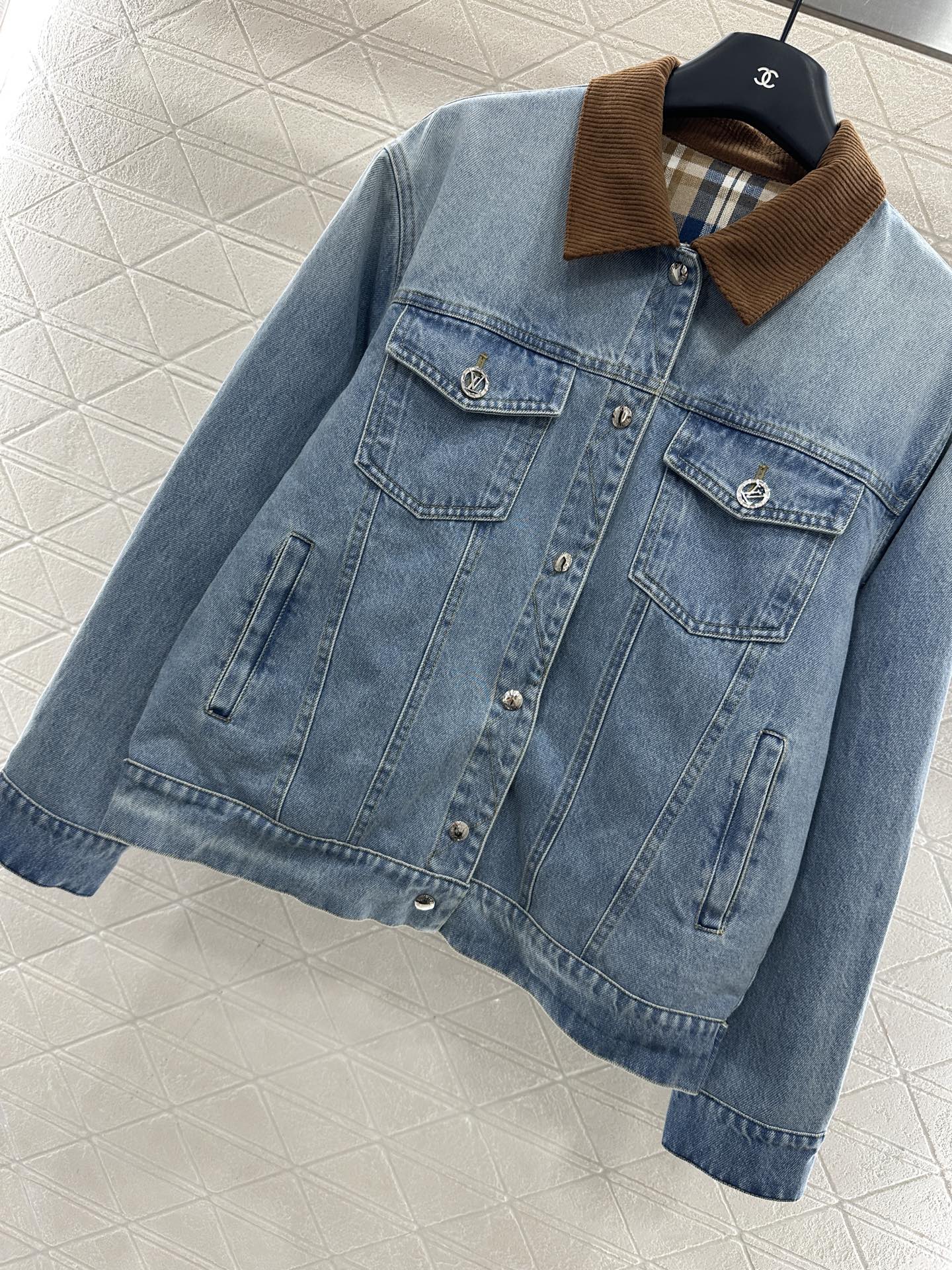 Reversible plaid collar denim jacket
