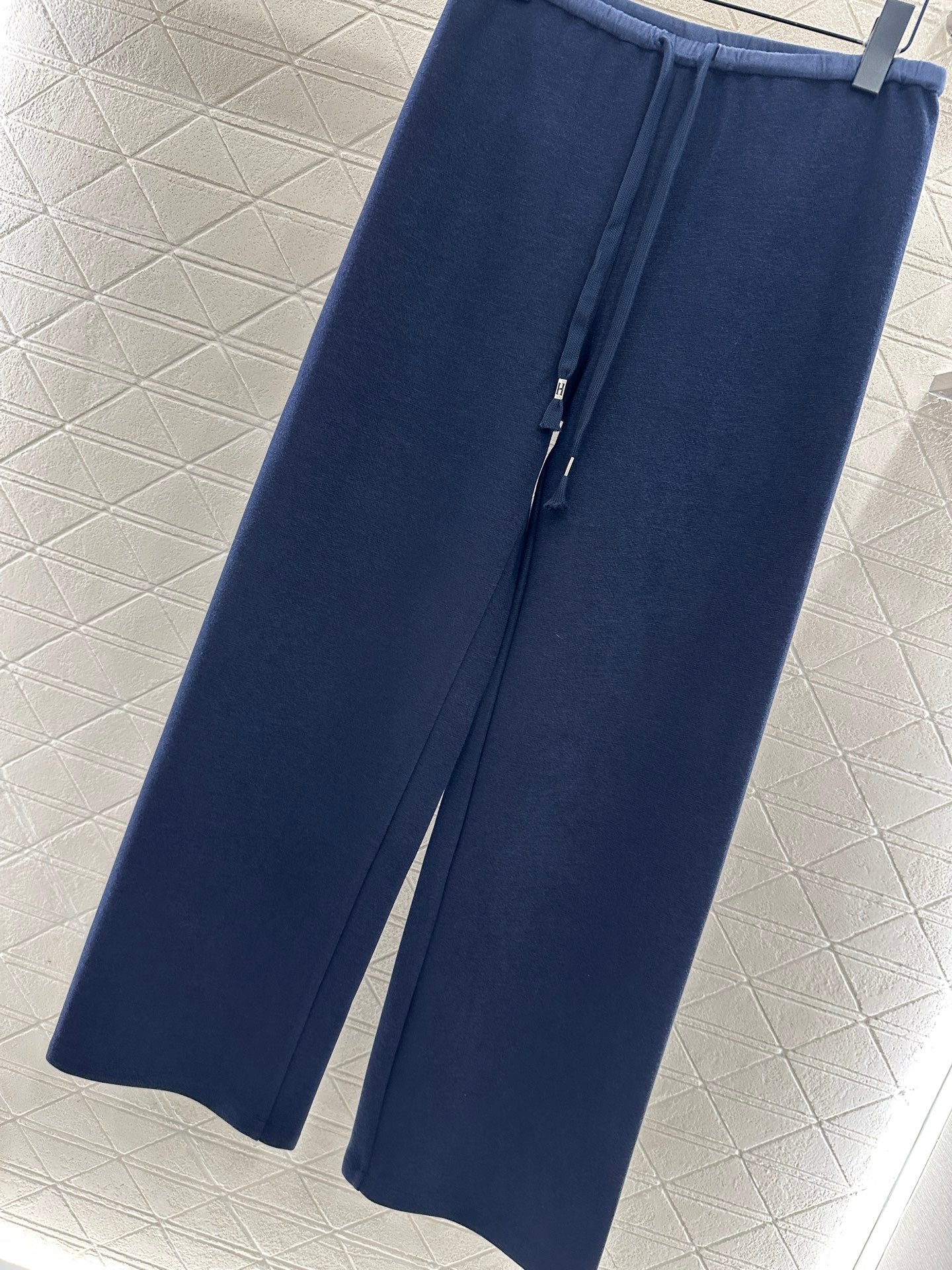 Drawstring wide-leg trousers