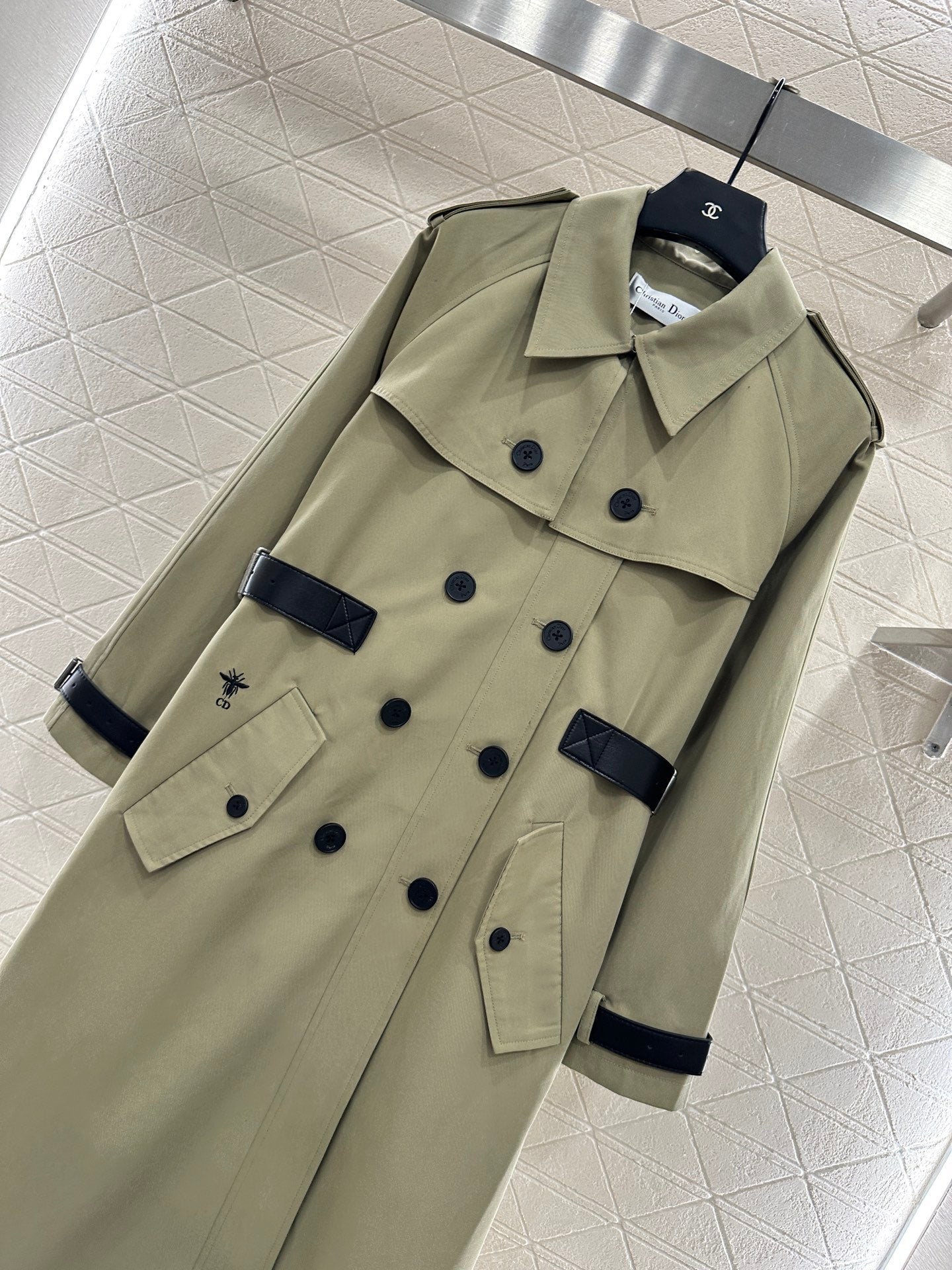 Leather buckle long trench coat