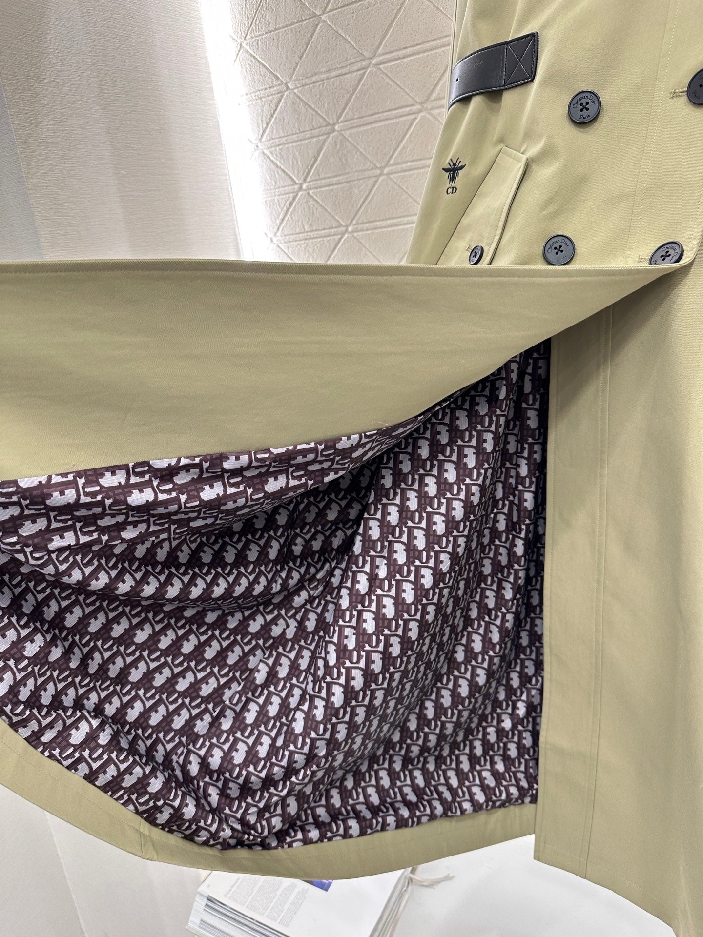 Leather buckle long trench coat