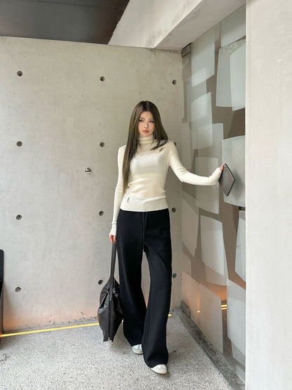 wide-leg pants