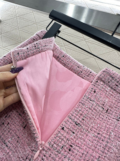 C 25 Crew neck wool coat and skirt set