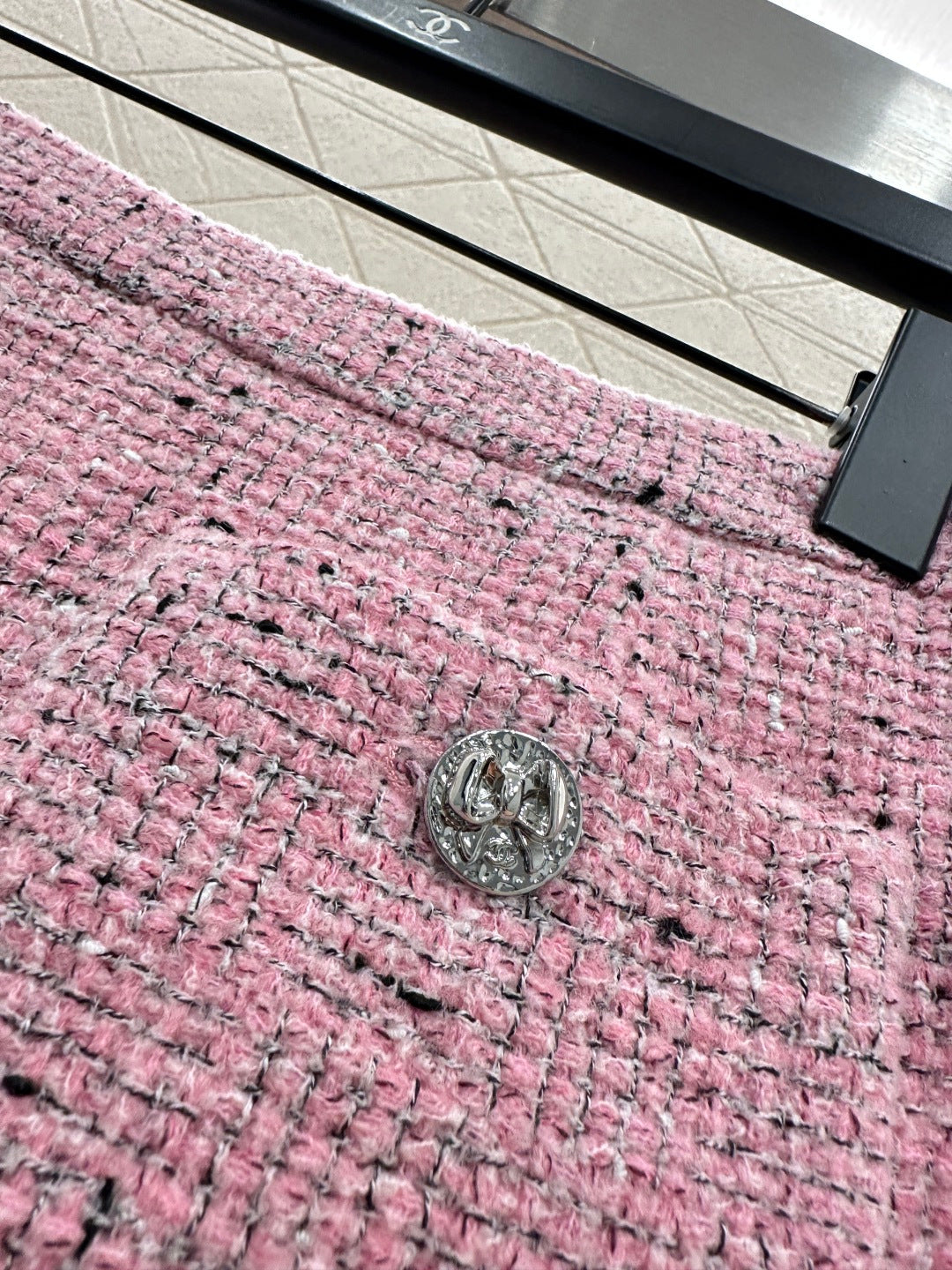 C 25 Crew neck wool coat and skirt set