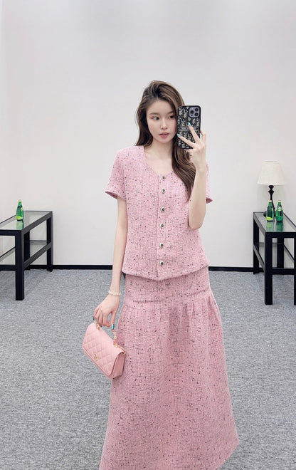 C 25 Crew neck wool coat and skirt set