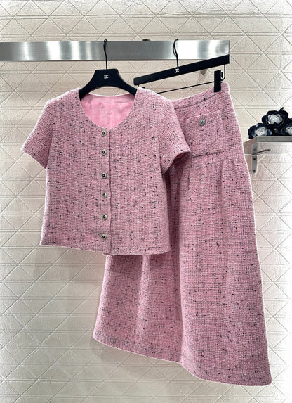 C 25 Crew neck wool coat and skirt set