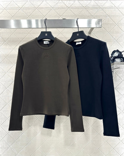 Round neck embroidered long sleeve