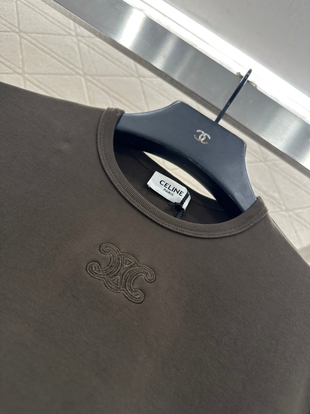 Round neck embroidered long sleeve