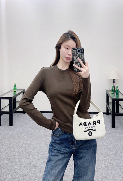 Round neck embroidered long sleeve