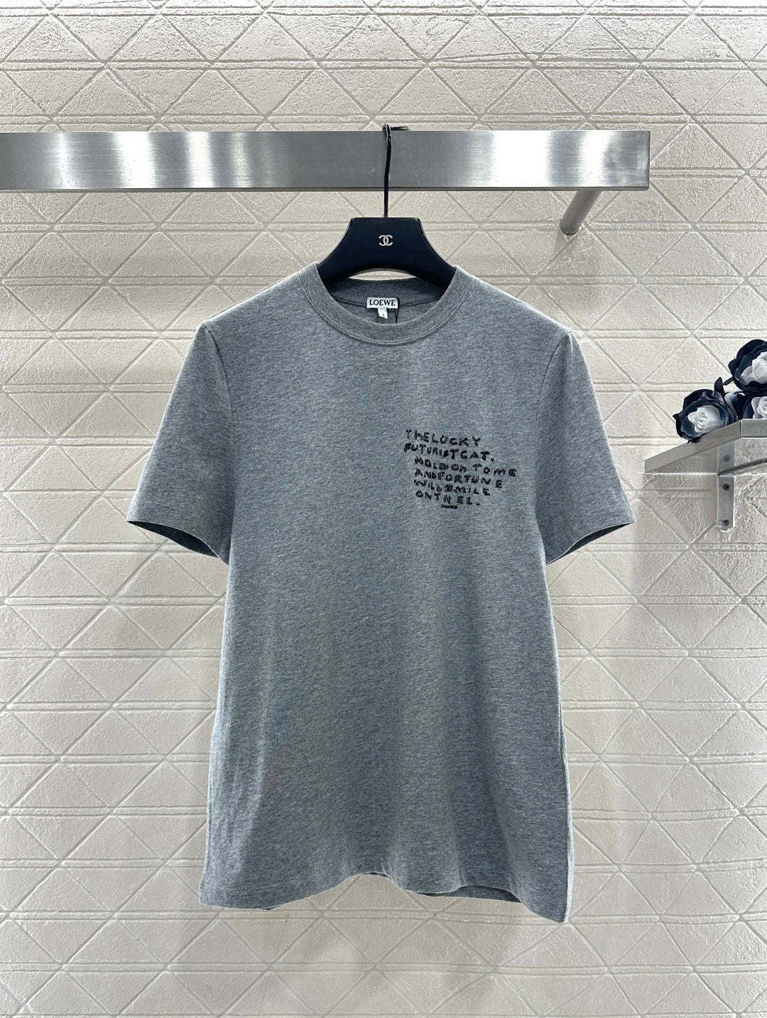 Embroidered round neck cat short-sleeved shirt