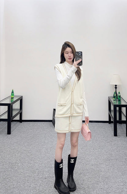 Knitted cashmere skirts