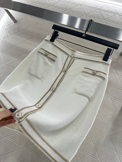 Knitted cashmere skirts