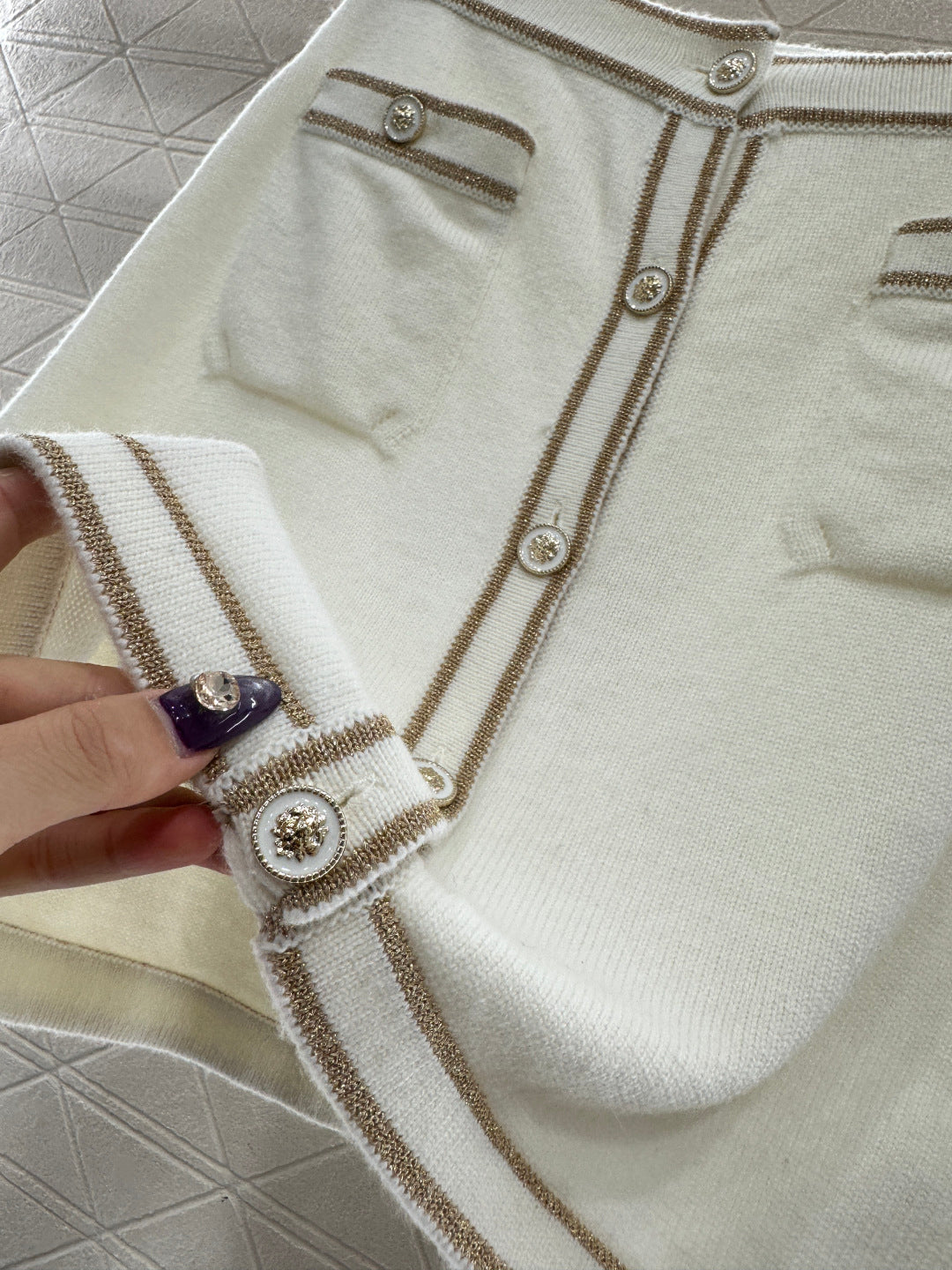 Knitted cashmere skirts