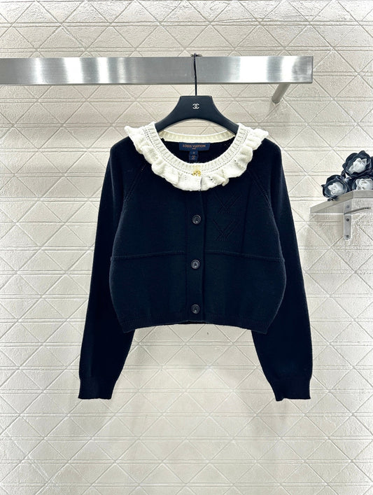 Lace-trimmed collar knit wool cardigan