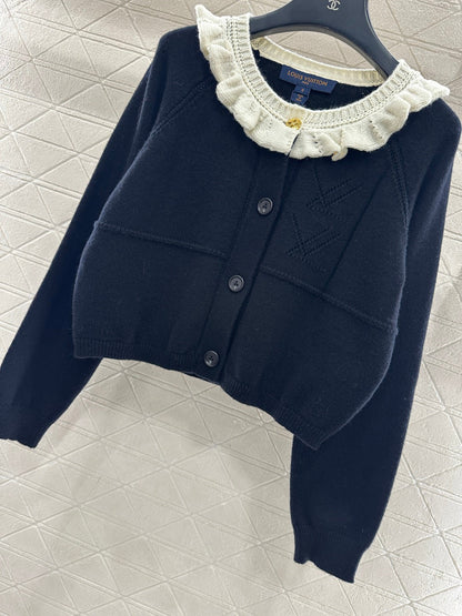 Lace-trimmed collar knit wool cardigan