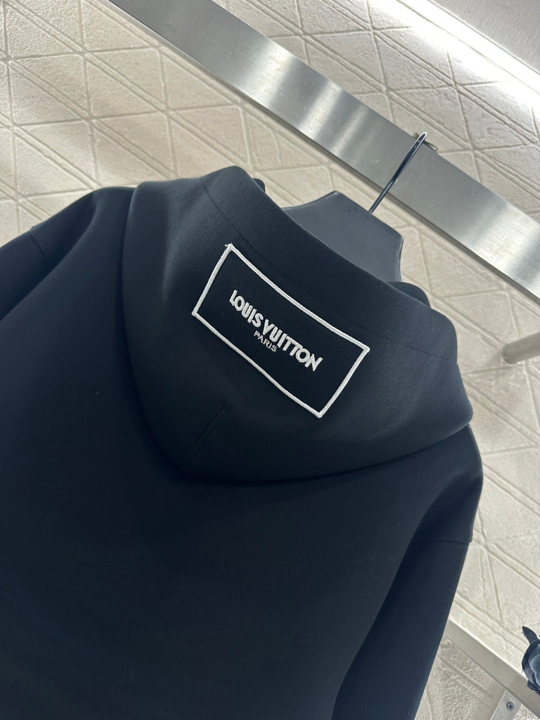 Hooded drawstring cropped sweatshirt