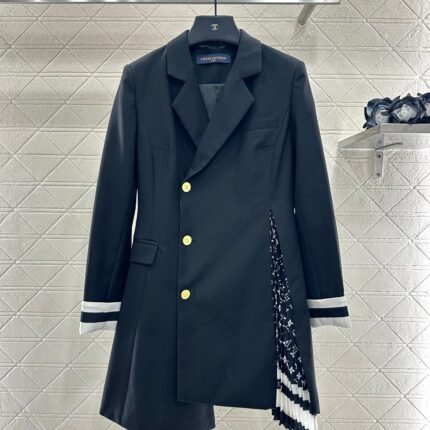 25fw Irregular suit with belt splicing