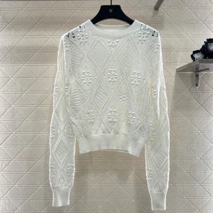 Hollow jacquard knitted pullover sweater